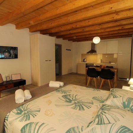 Apartments Bella พาก ภายนอก รูปภาพ
