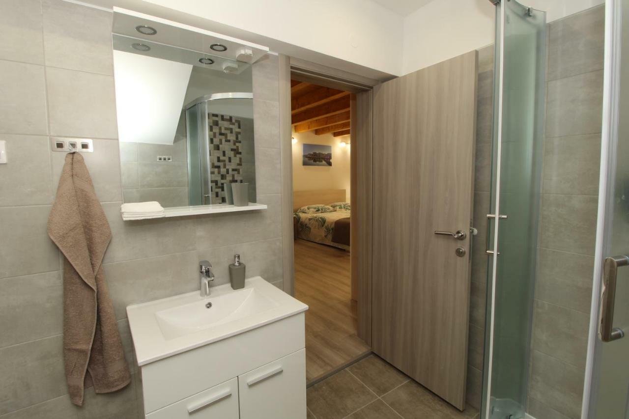 Apartments Bella พาก ภายนอก รูปภาพ