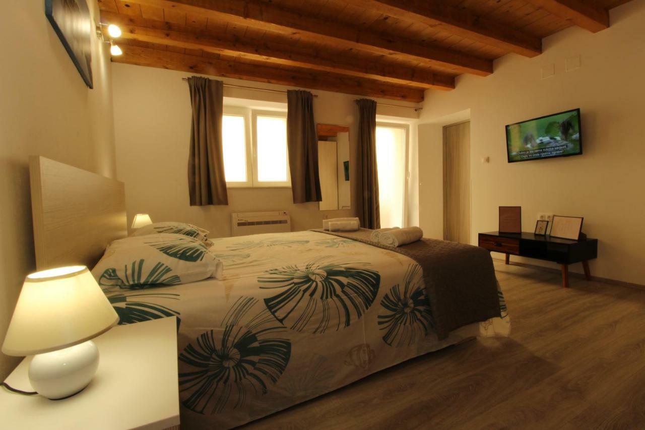 Apartments Bella พาก ภายนอก รูปภาพ